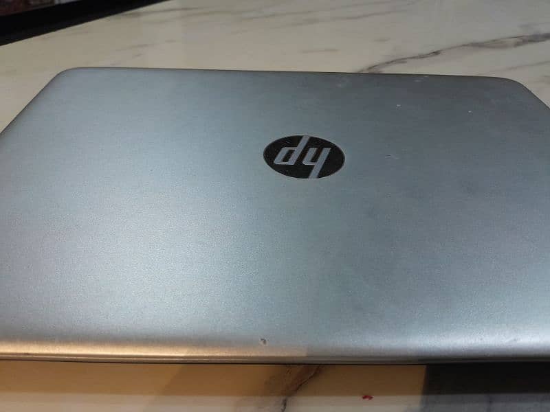 hp elite book 840 G4 1