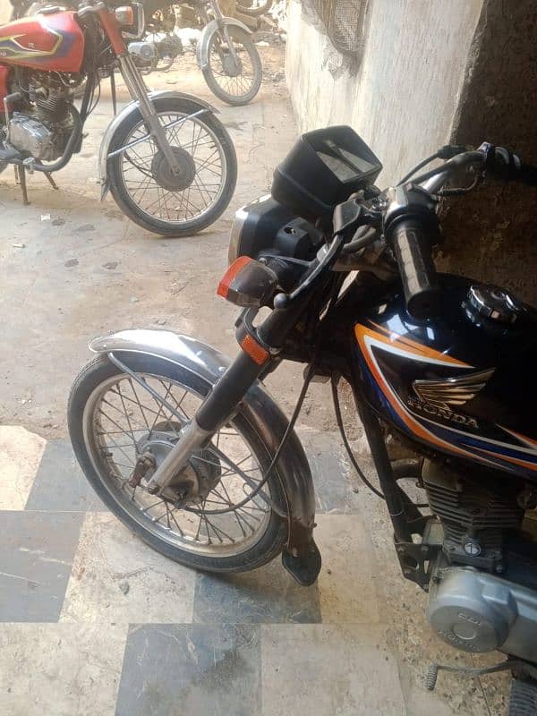 honda 125 Karachi num ha 4