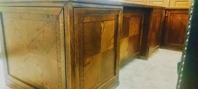 Interwood Traditional Desk/Traditional Econo Credenza