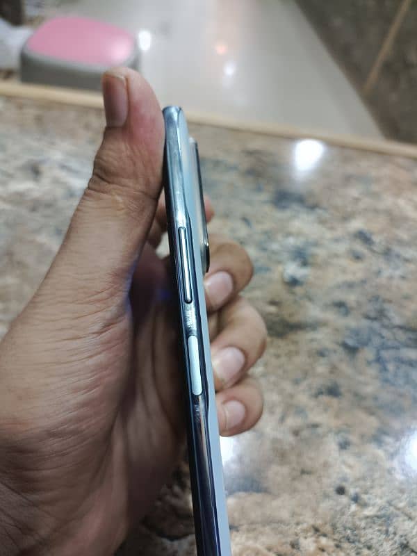 Redmi note 10 Pro     6 / 128 11