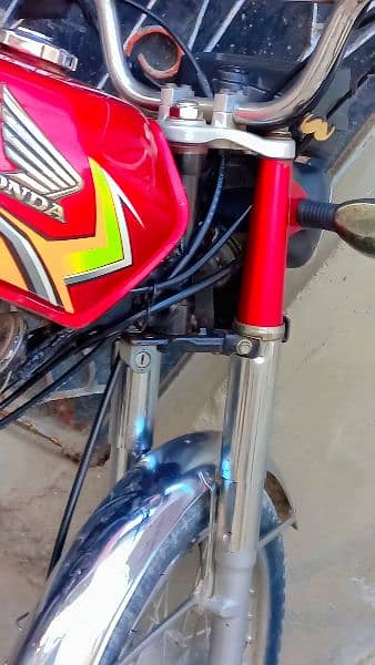 Honda 125 2021 Karachi number 1st owner 8