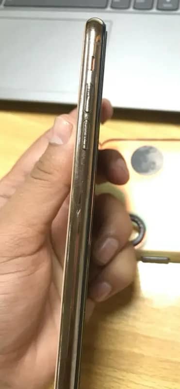 iPhone XS 64 gb 3