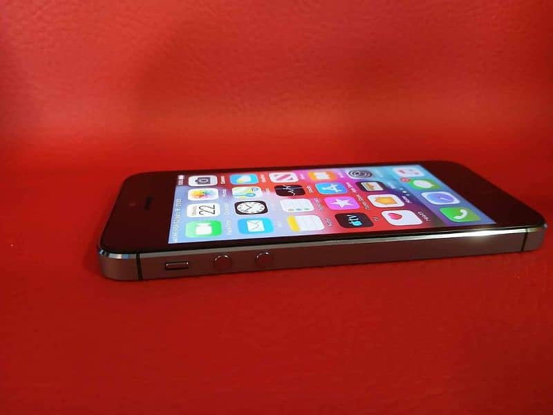 iPhone 5s Stroge 64 GB PTA approved for sale 0325/2452/771 2