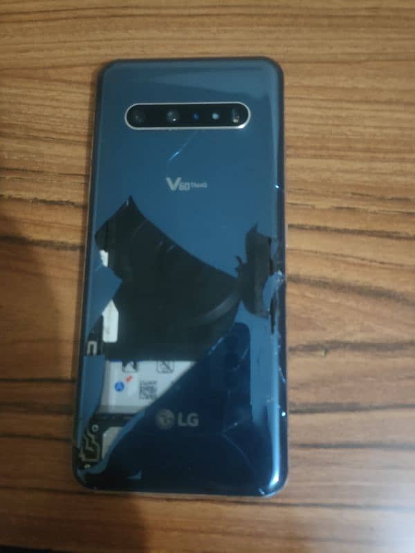 lg v60 8/128 non p. t. a 3