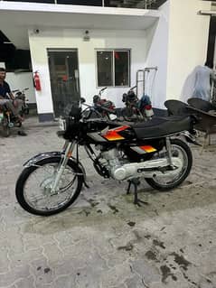 Honda 125 2024 modal for sale luch condition