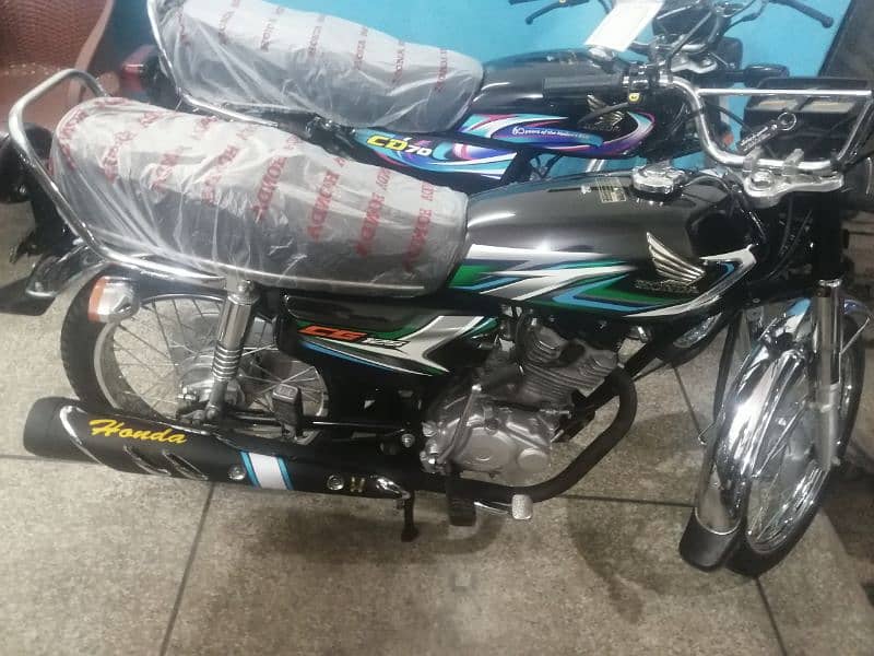 Honda 125 for sale lush condition (03148105648)whatsapp number 1