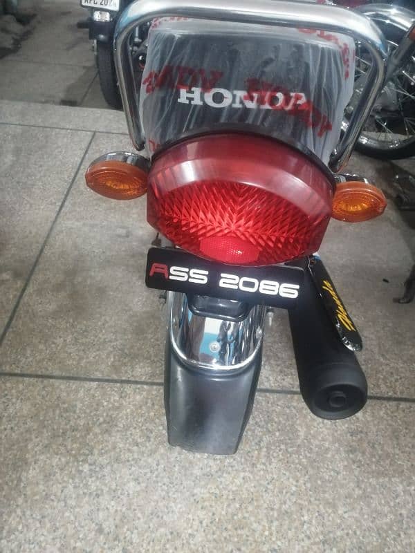 Honda 125 for sale lush condition (03148105648)whatsapp number 6