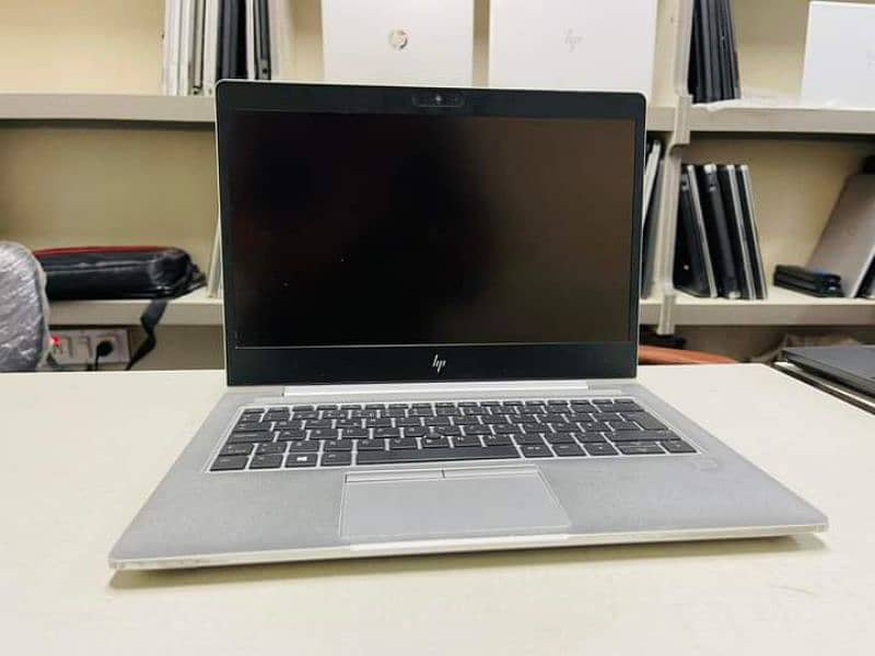 HP elite book 830 3