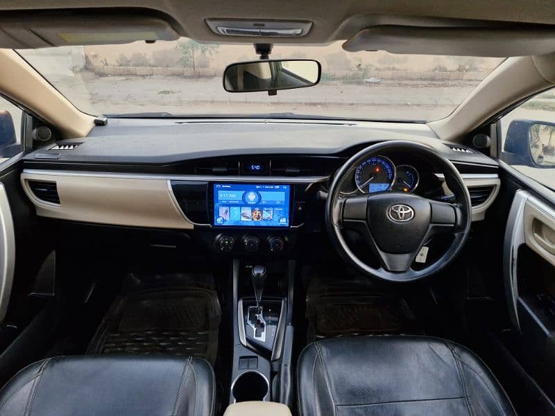 Toyota Corolla 1.6 Altis 2017 Excellent Car 6