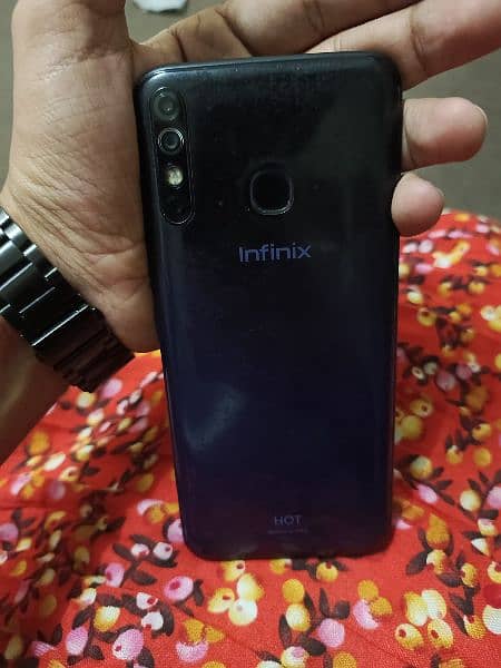 infinix hot 8 x650 4/64 2