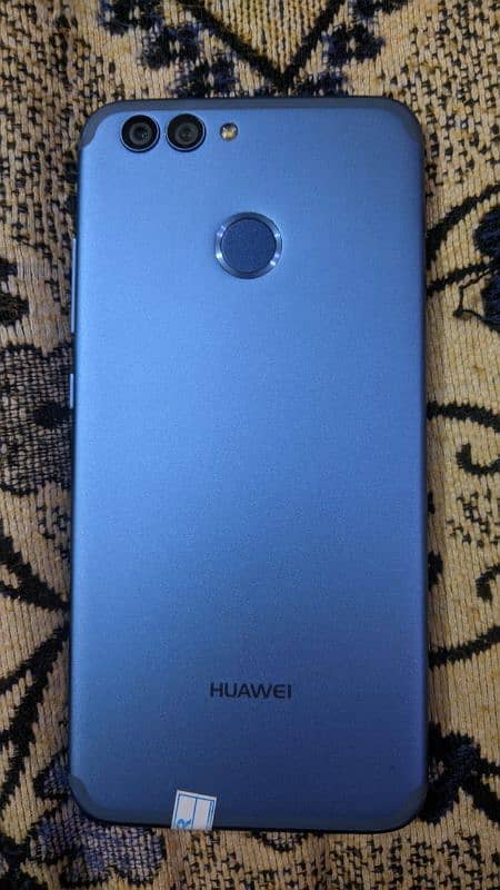 Huawei nova 2 4