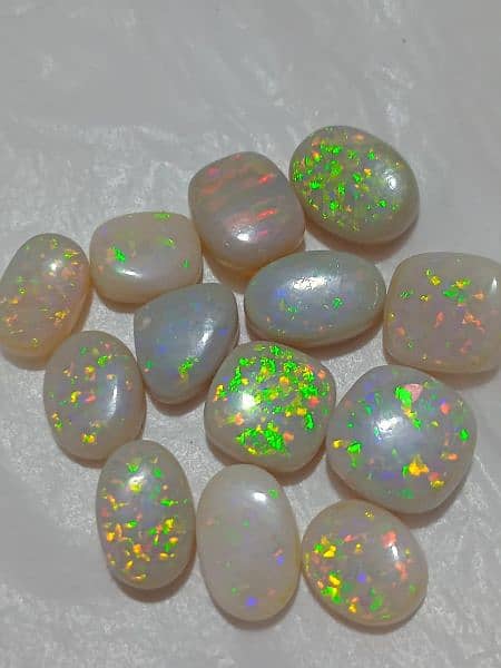 Australian opal doublet 0