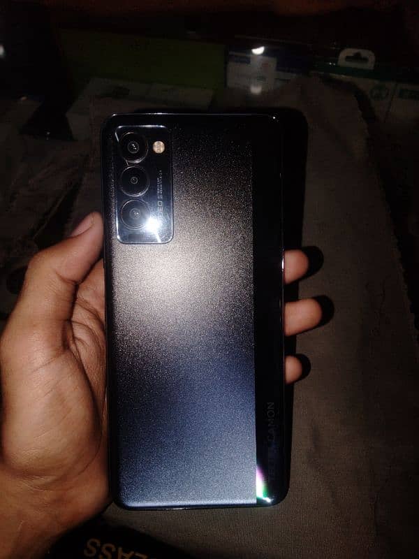 TECNO CAMON  18P  8gb/128gb 3