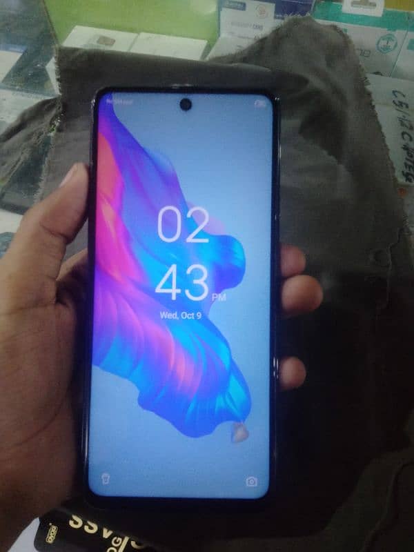 TECNO CAMON  18P  8gb/128gb 4