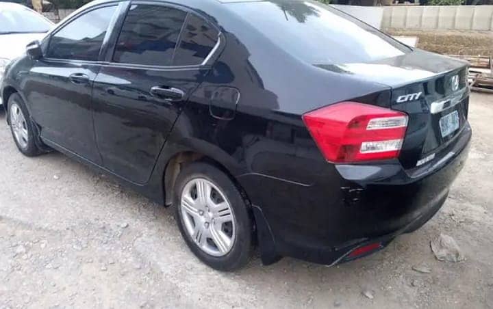 Honda City IVTEC 2015 ( Home use car in good condition ) 4