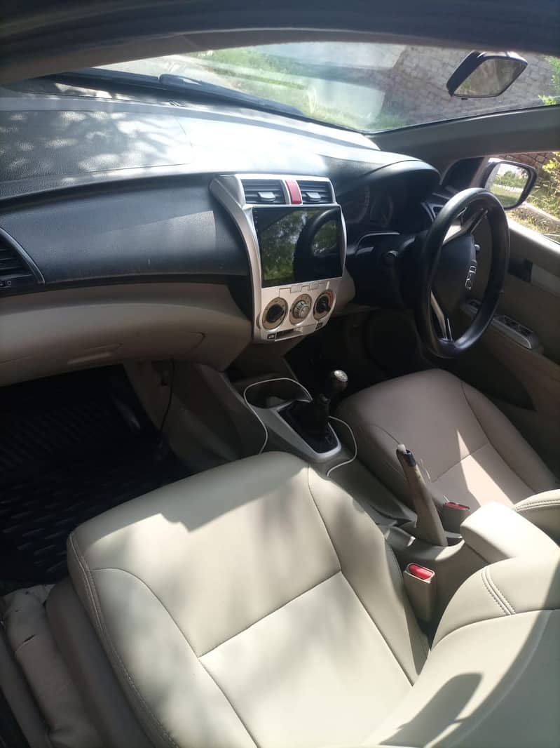 Honda City IVTEC 2015 ( Home use car in good condition ) 7