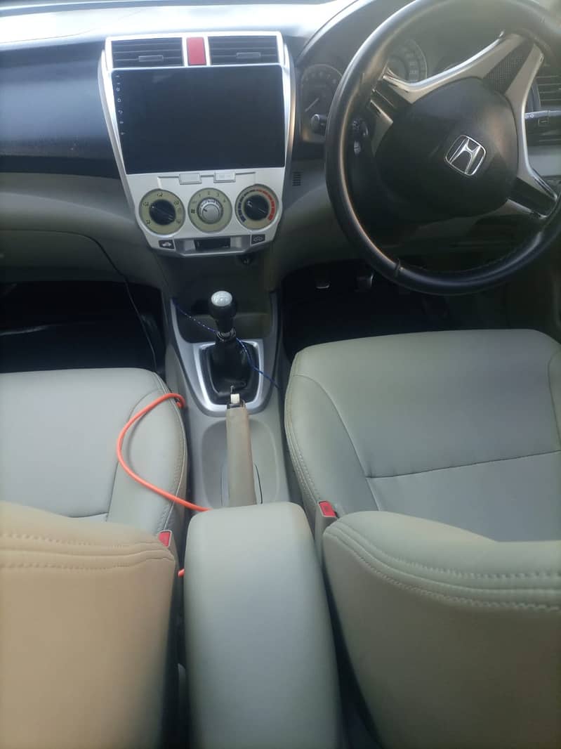 Honda City IVTEC 2015 ( Home use car in good condition ) 8