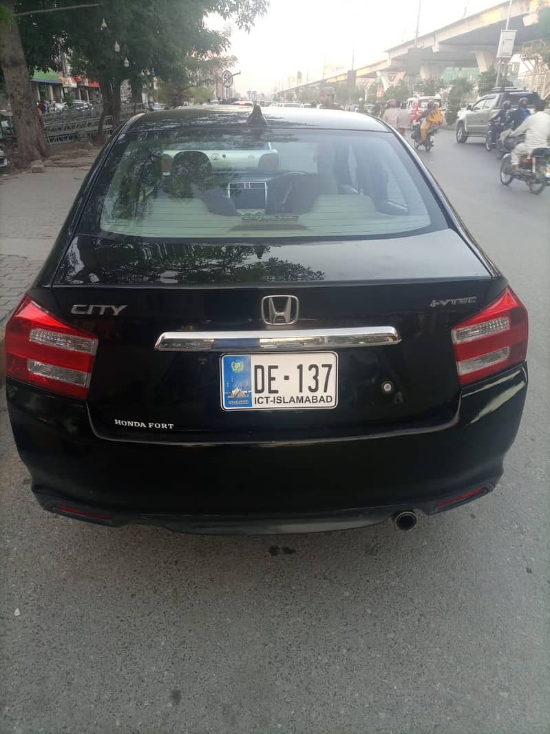 Honda City IVTEC 2015 ( Home use car in good condition ) 10