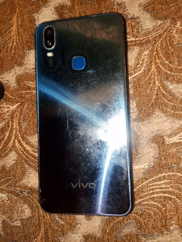 vivo y11 daba charger nhi he 2