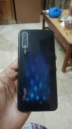 vivo s1 for sale in 9 by 10 condition with original charger and box 0