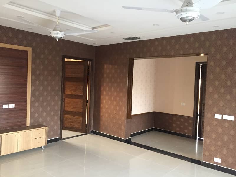 1 Kanal Like New House Available For Rent In Bahria Town Lahore. 7