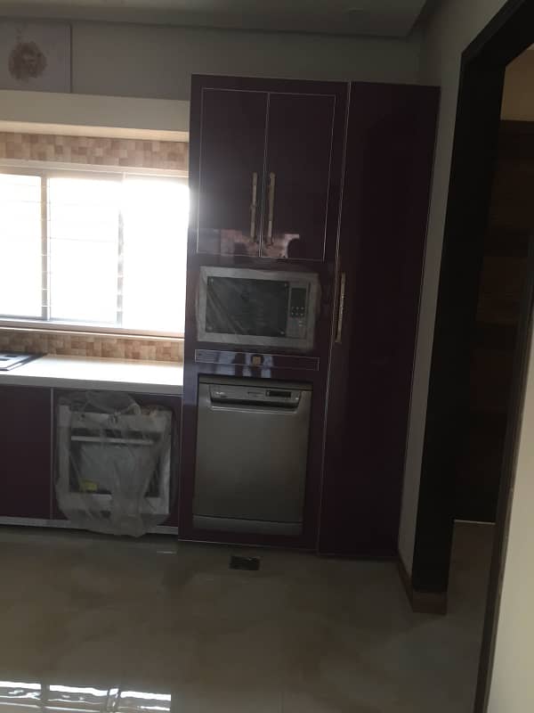 1 Kanal Like New House Available For Rent In Bahria Town Lahore. 10