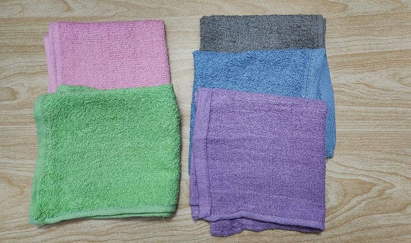 5 small towels for Face /Hand (30 cm x 30 cm approx size] 1