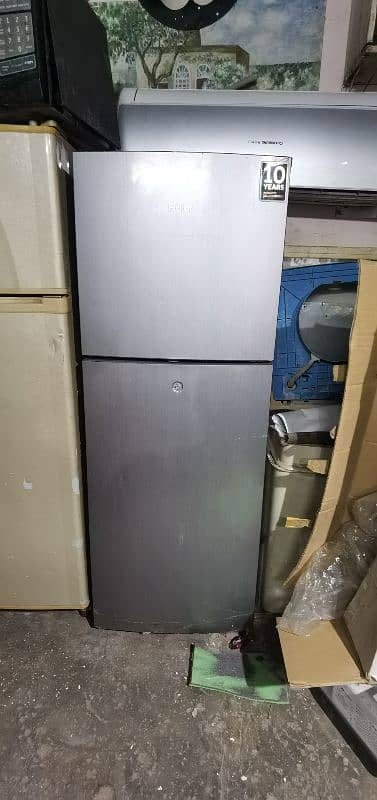 Haier Ki Frige hai just like new 10/8 condition 4