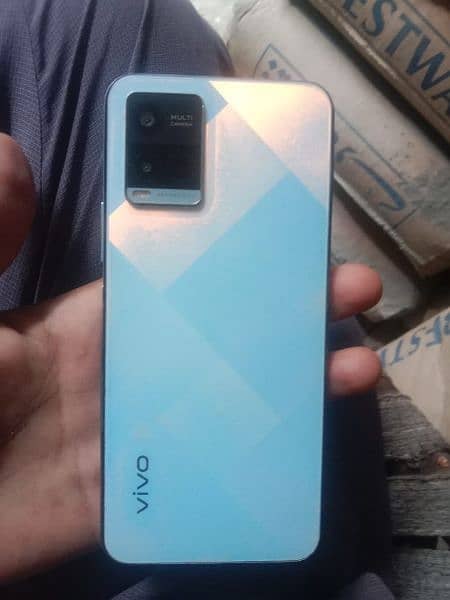 Vivo y21 4GB 64GB all ok only phone 2