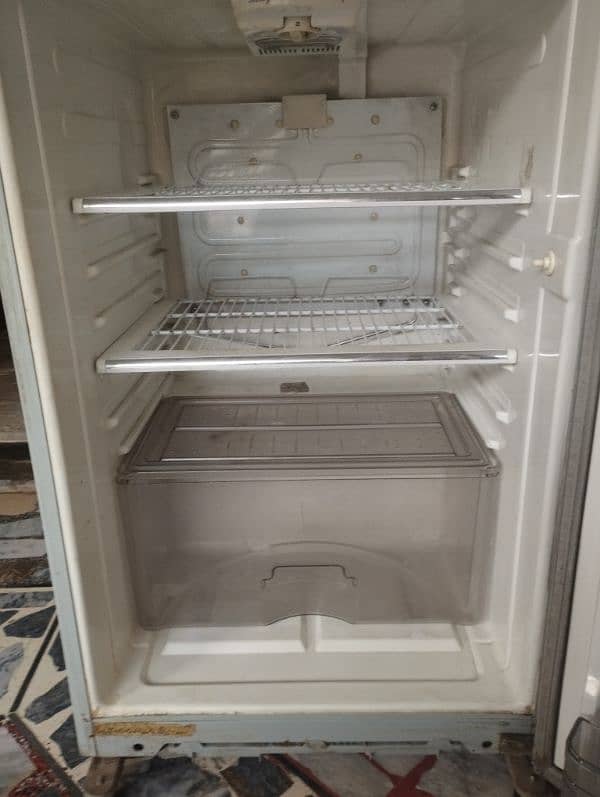 dawlance refrigerator Medium size 1