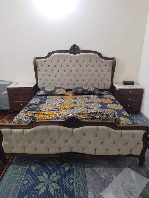 double bed with dressing table and side tables 0