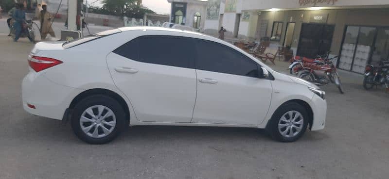 Toyota Corolla XLI 2015 3