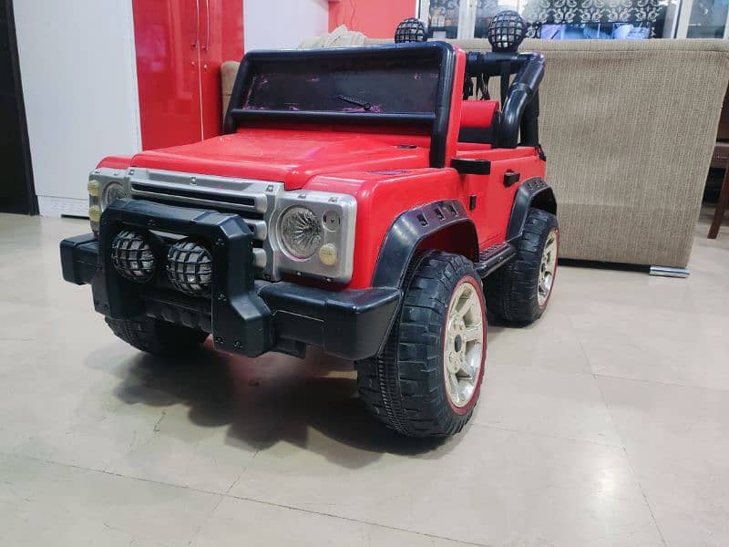 RED DOUBLE SEAT JEEP 0