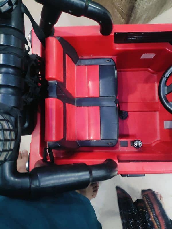 RED DOUBLE SEAT JEEP 7