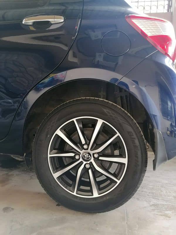 Toyota Vitz 2018 9