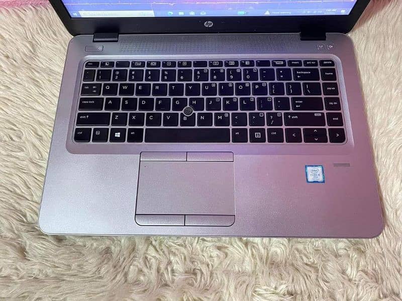 hp elitebook in good conditions 3