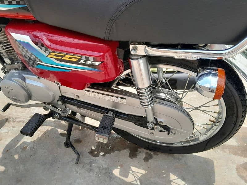 urgent for sale Honda 125 6