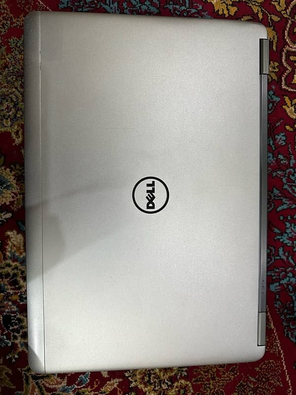 Dell Laptop Latitude 0