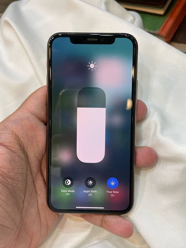 iPhone 11 Pro pta 256gb 4