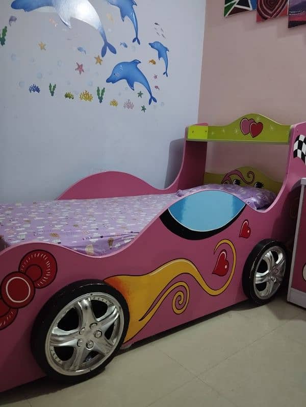 kid's bed 1