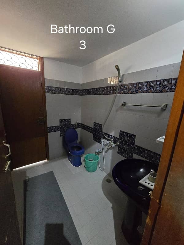 HOUSE FOR SALE NEAR BIBI AMNA PARK 13