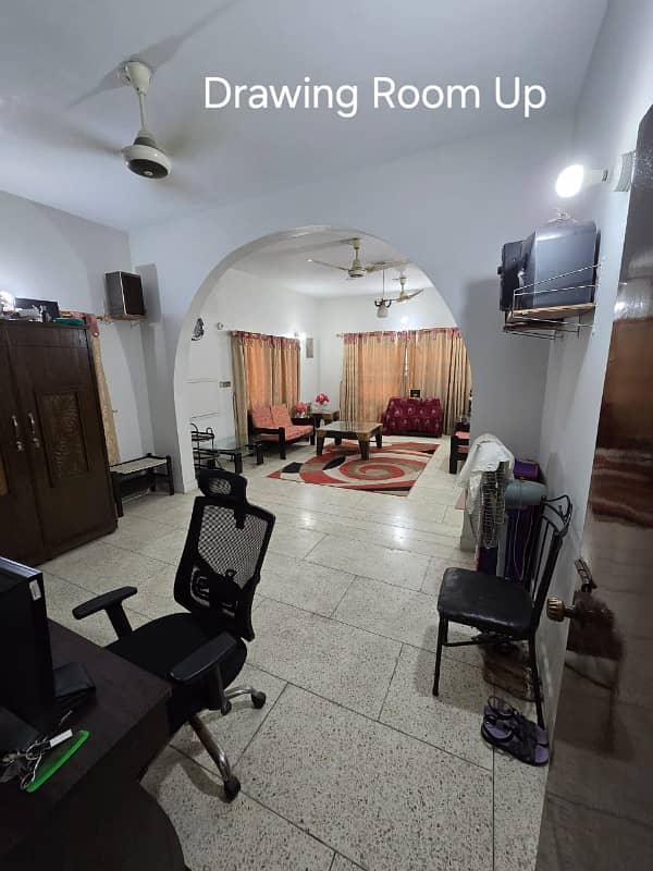 HOUSE FOR SALE NEAR BIBI AMNA PARK 32