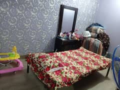 Room available for rent in firdous market Lahore 0