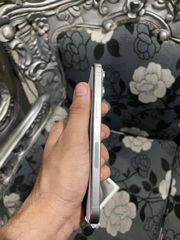 iPhone 15 Pro Max JV 256GB Natural Titanium = 03274706406 1