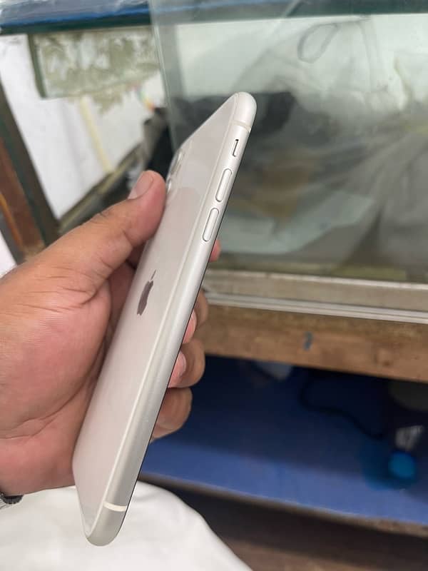 IPhone 11 128GB FU PTA Approved 1