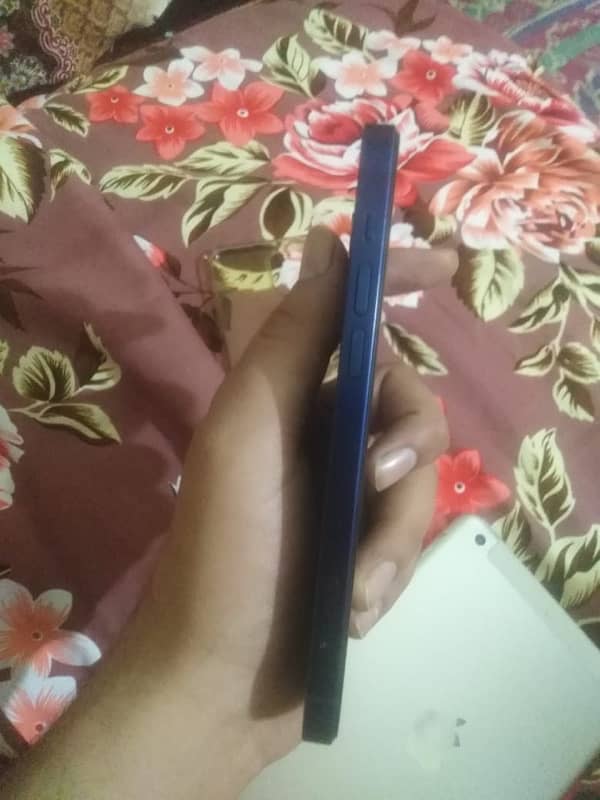 iphone12 blue 64 gb 1