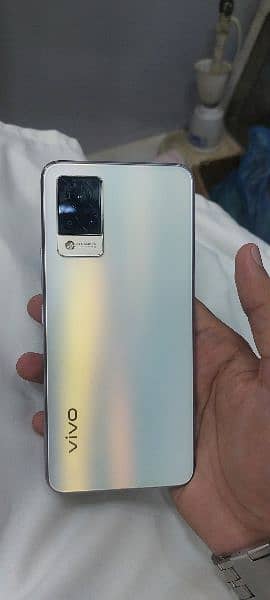 Vivo v21 4