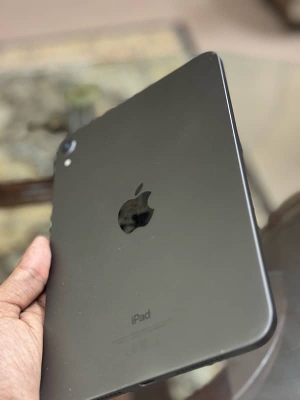 iPad mini 6 1