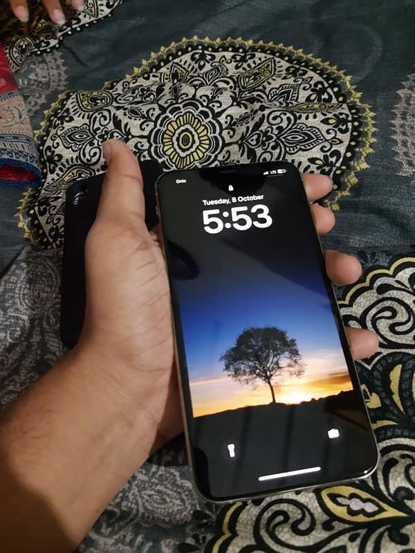 iphone xs max factory unlock 64 gb non pta 3