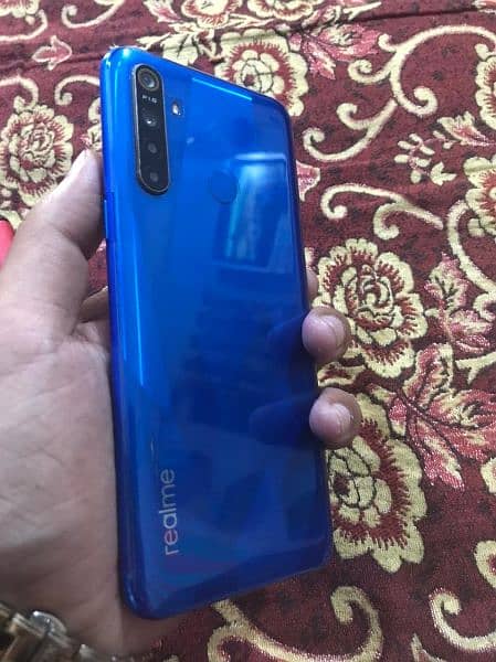 realme 5 4/64 1